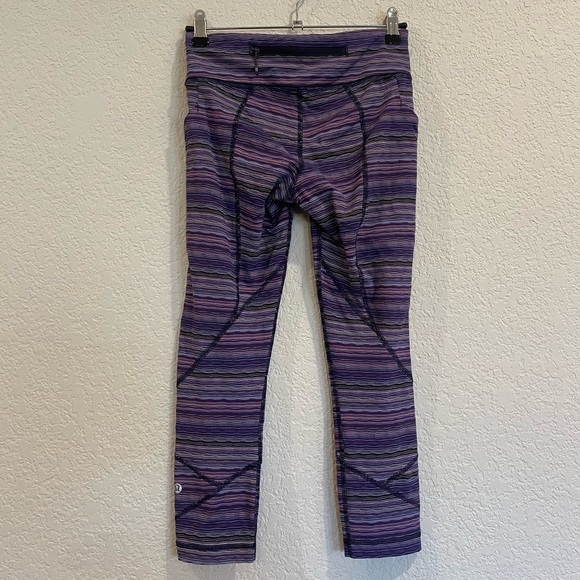 Lululemon Pace Rival Crop in Space Dye Twist Ultra Violet Multi / Blue - Picture 9 of 14